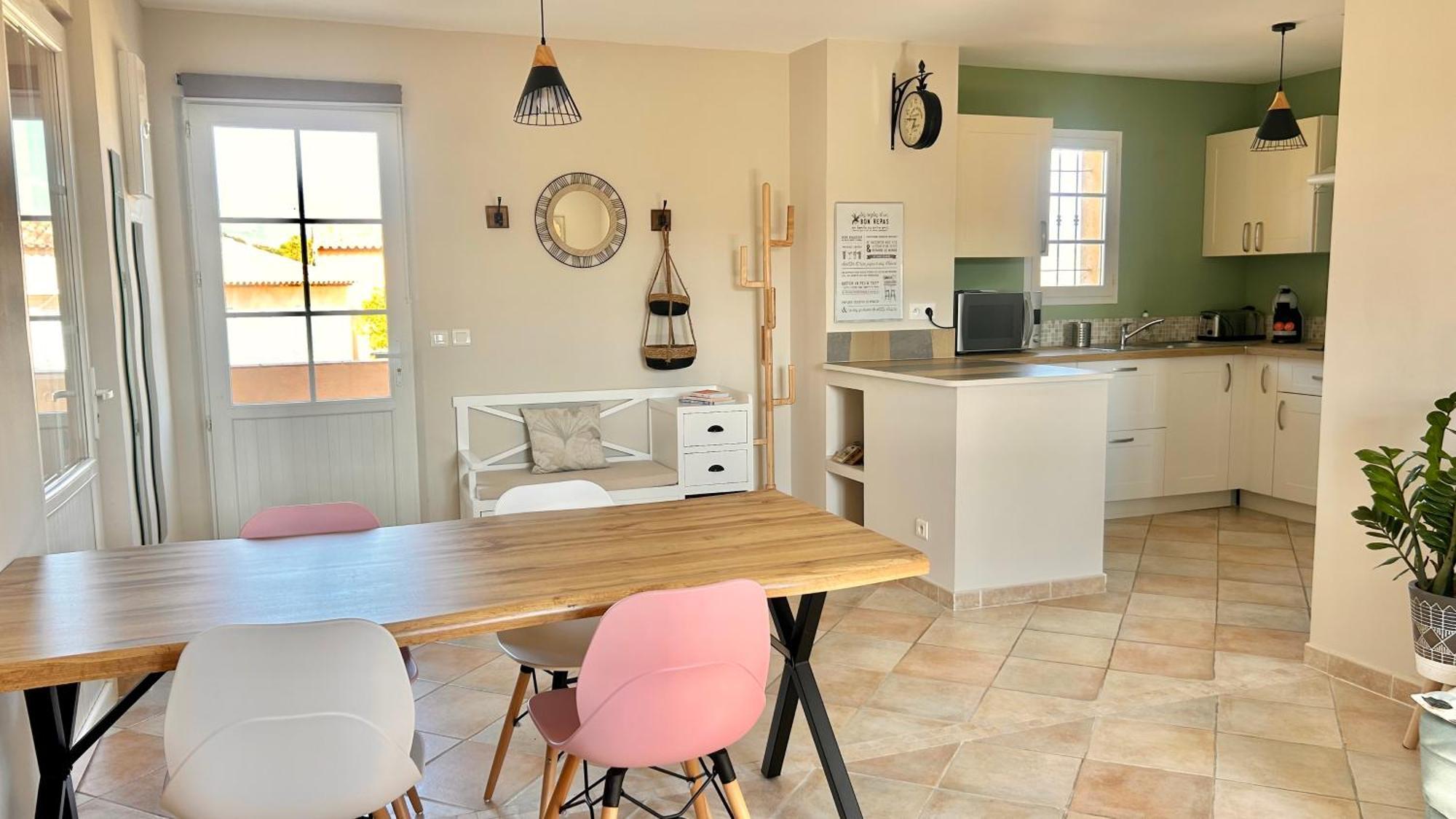 2 Hebergements - 10 Couchages - Parking, Piscine, Jacuzzi - Convivialite Roquebrune-sur Argens Exterior foto